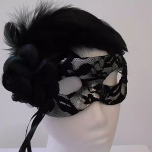 COSTUME BLACK SILVER LACE ROSE EYE MASK FEATHER